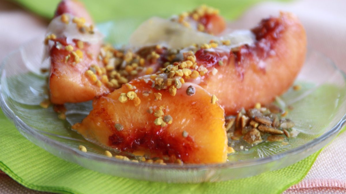 Peaches and granola